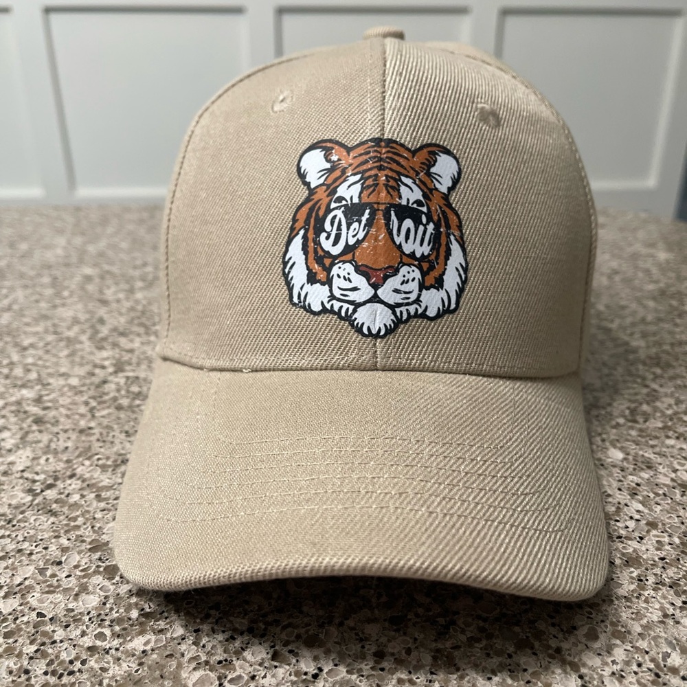 Detroit Tan Women's Cap with Tiger Design